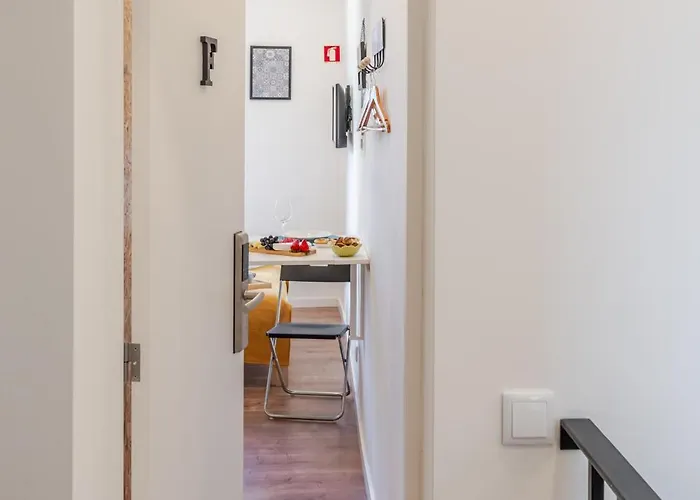 Deskanzo - Raul Doria Aparthotel Porto