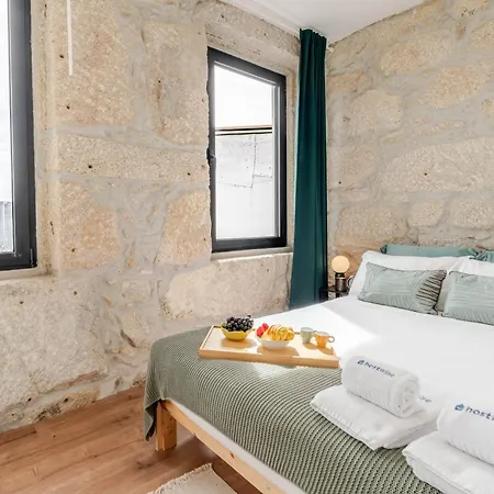 Aparthotel Deskanzo - Raúl Doria