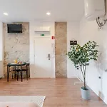 Aparthotel Deskanzo - Raúl Doria Porto
