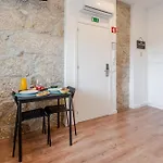 Aparthotel Deskanzo - Raúl Doria 3*