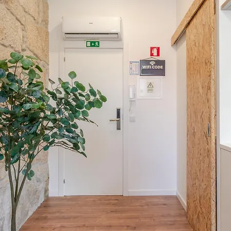 Aparthotel Deskanzo - Raúl Doria Porto