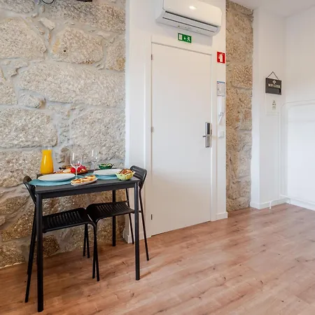 Aparthotel Deskanzo - Raul Doria 3*
