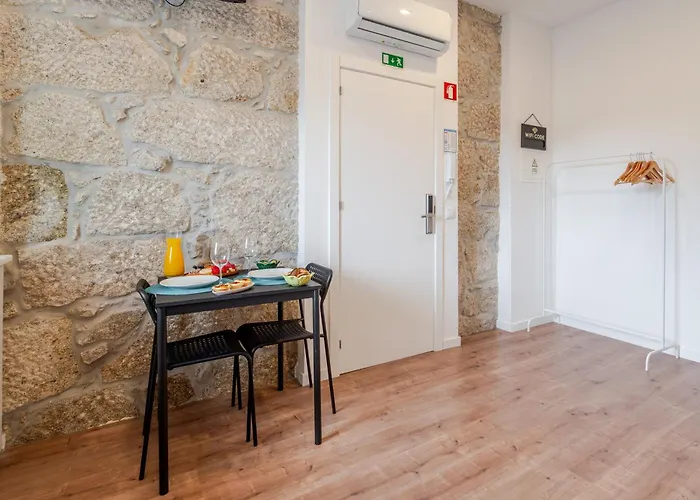 Apartahotel Deskanzo - Raúl Doria 3*